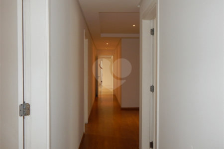 Apartamento à venda com 4 suítes em Moema, São Paulo, SP