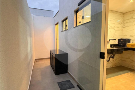 Casa à venda com 2 quartos, sendo 1 suíte, em Guriri, Cabo Frio, RJ