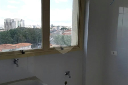 Apartamento à venda com 3 quartos, sendo 1 suíte, em Vila Paulicéia, São Paulo, SP