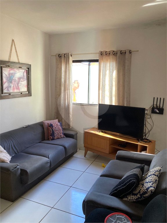 Casa à venda com 2 quartos, sendo 1 suíte, em Parque dos Ipês II, Ponta Porã, MS