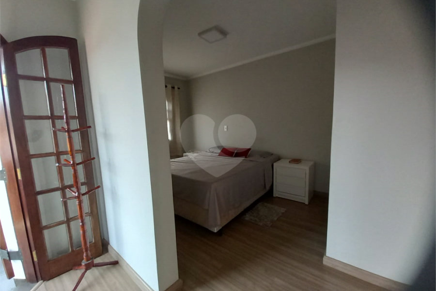 Sobrado à venda com 4 quartos, sendo 1 suíte, em Tremembé, São Paulo, SP