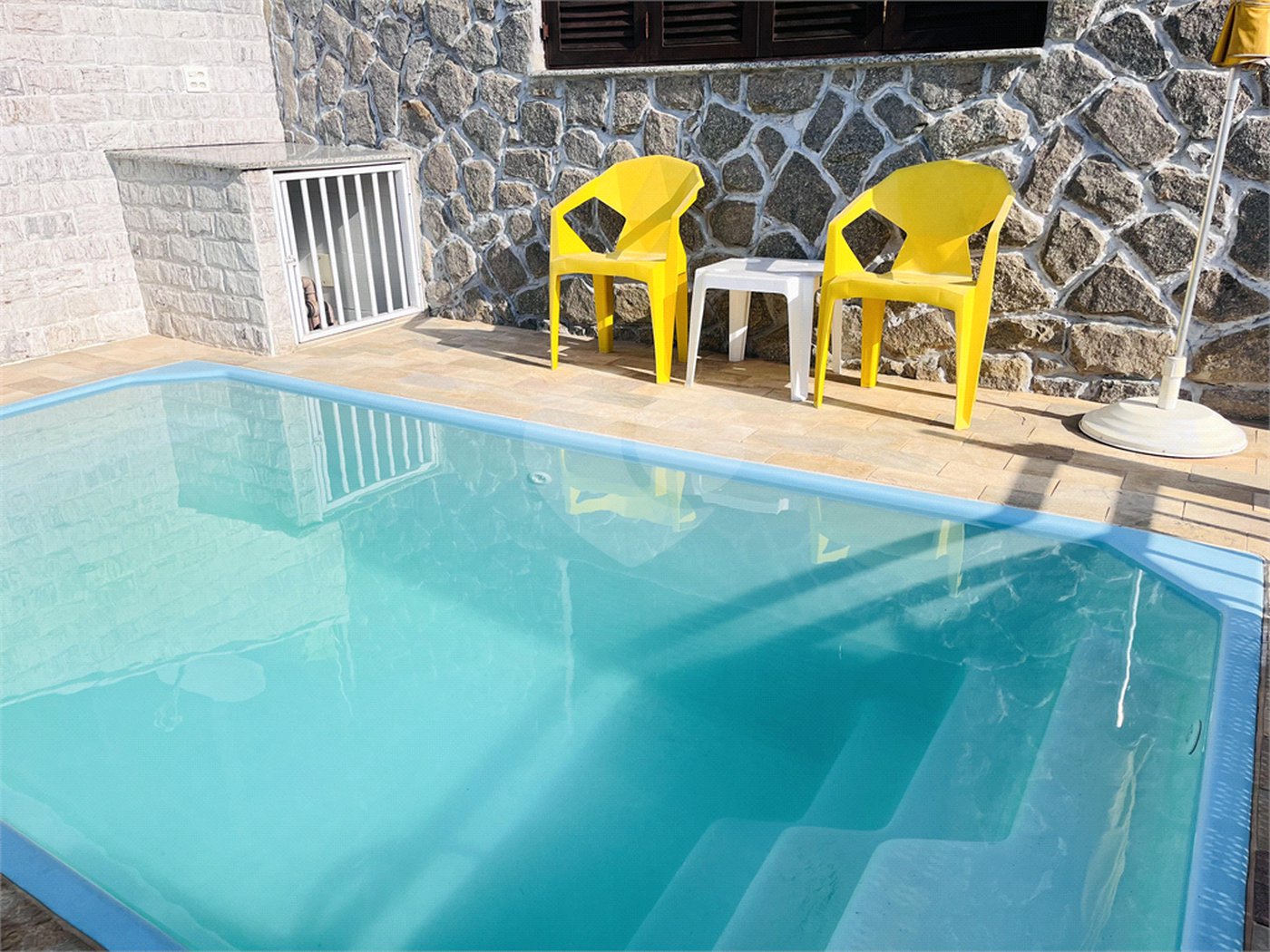 Casa à venda com 4 quartos, sendo 1 suíte, em Campo Grande, Rio de Janeiro, RJ