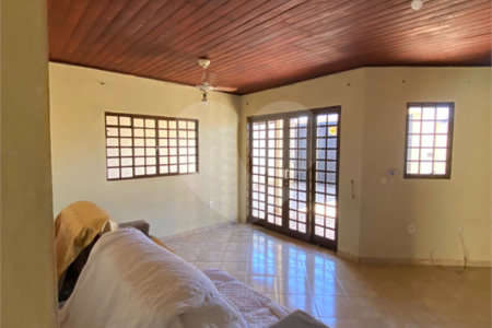 Casa à venda com 2 quartos, sendo 1 suíte, em Vila Renô, Ponta Porã, MS