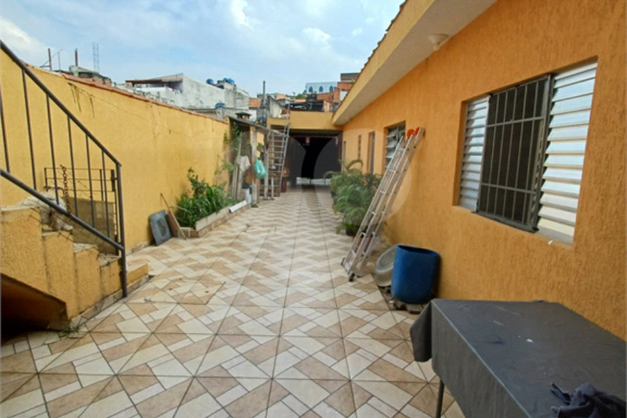 Casa à venda com 3 quartos, sendo 1 suíte, em Jardim Santa Mônica, São Paulo, SP