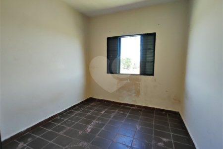 Fazenda para alugar com 3 quartos em Vila Santana, Itapetininga, SP