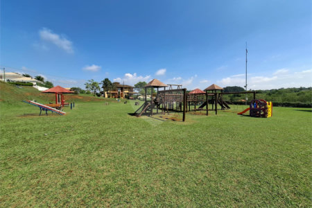 Terreno à venda no condomínio Village Saint Charbel, Araçoiaba da Serra - SP