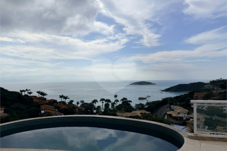 Casa à venda com 4 suítes em João Fernandes, Armação dos Búzios, RJ