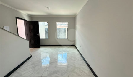 Casa à venda com 3 quartos, sendo 1 suíte,  em Vila Rosália, Guarulhos, SP