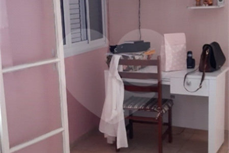 Casa à venda com 2 quartos, sendo 1 suíte,  em Jardim dos Ipês, Suzano, SP