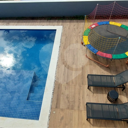 Casa à venda ou para alugar com 4 suítes no condomínio Figueira Garden, Atibaia - SP