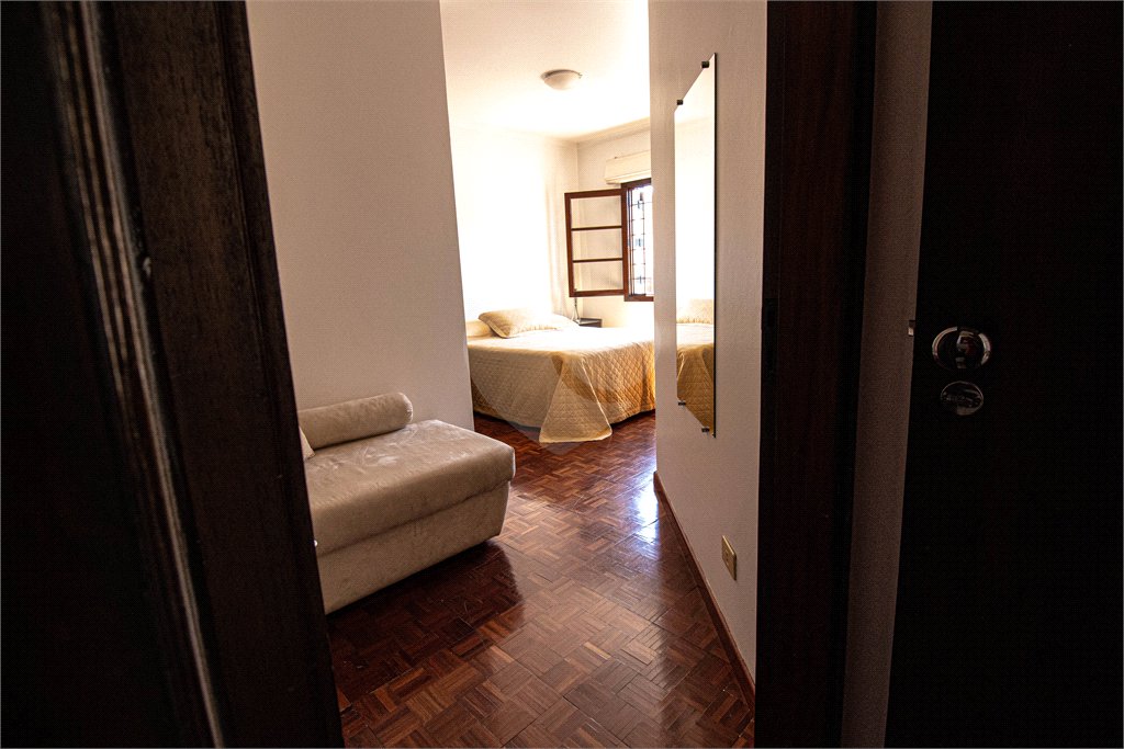 Casa à venda com 1 quarto, sendo 3 suítes, em Esplanada Mendes Moraes, São Roque, SP