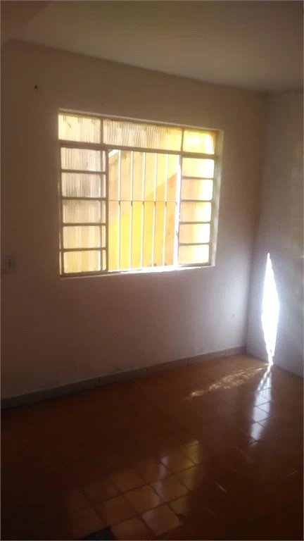 Sobrado à venda com 4 quartos, sendo 1 suíte, em Jardim Germânia, São Paulo, SP