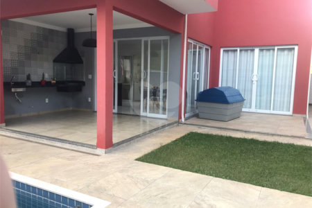 Casa à venda com 3 quartos, sendo 2 suítes,  no condomínio Morada do Bosque, Vinhedo - SP