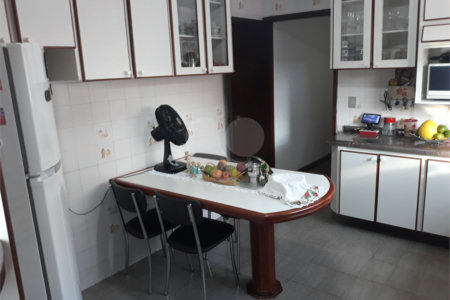 Sobrado à venda com 3 quartos, sendo 1 suíte, em Vila Mazzei, São Paulo, SP