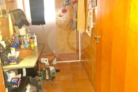 Sobrado à venda com 4 quartos em Água Fria, São Paulo, SP