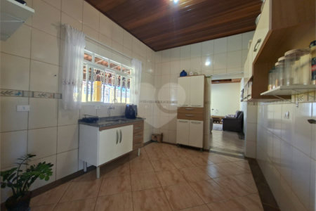 Casa à venda com 3 quartos, sendo 1 suíte,  em Tatetú, Alambari, SP