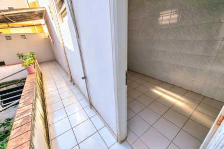 Casa com 3 dormitórios à venda, 119 m² por R$ 689.000,00 - Pompéia - Santos/SP