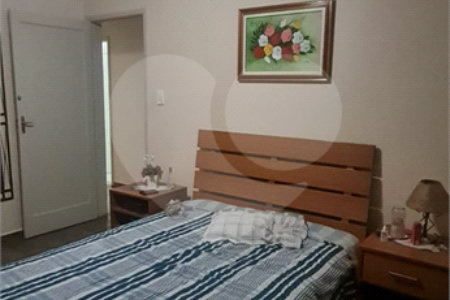 Casa com 3 Dormitórios no Campo Belo