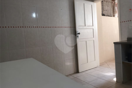 Casa térrea com duas edículas para venda - Saúde, SP.