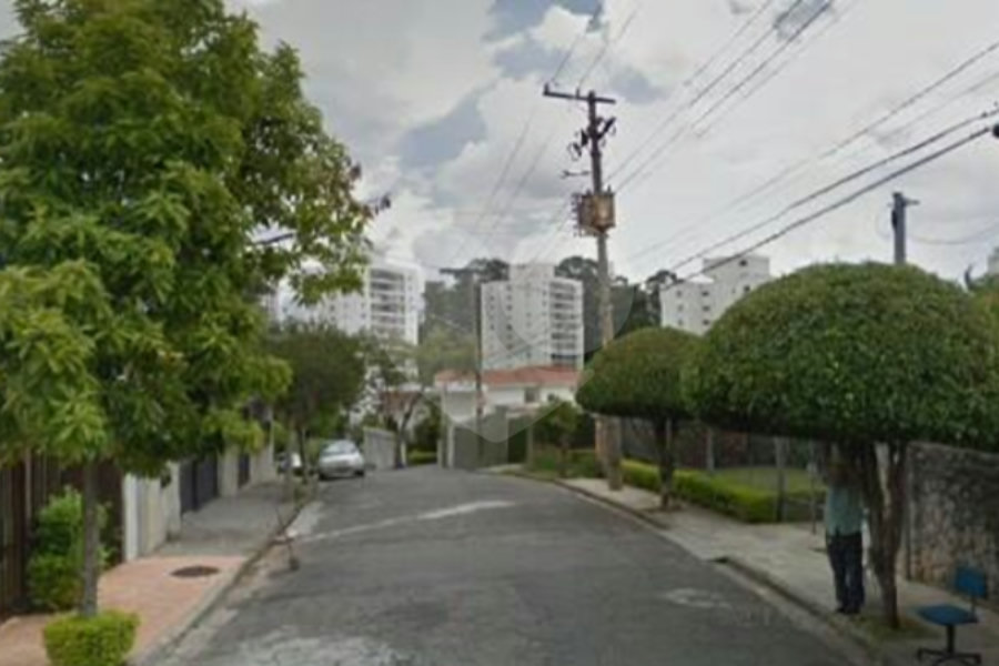 Casa à venda com 3 quartos, sendo 1 suíte, em Jardim São Bento, São Paulo, SP