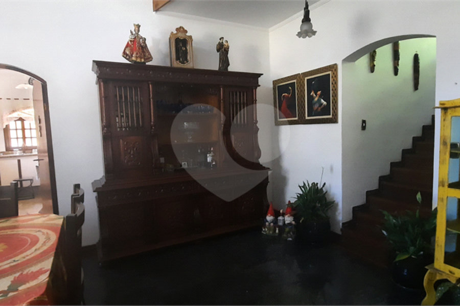 Casa à venda com 4 quartos, sendo 1 suíte, no condomínio Parque Imperial da Cantareira, Mairiporã - SP