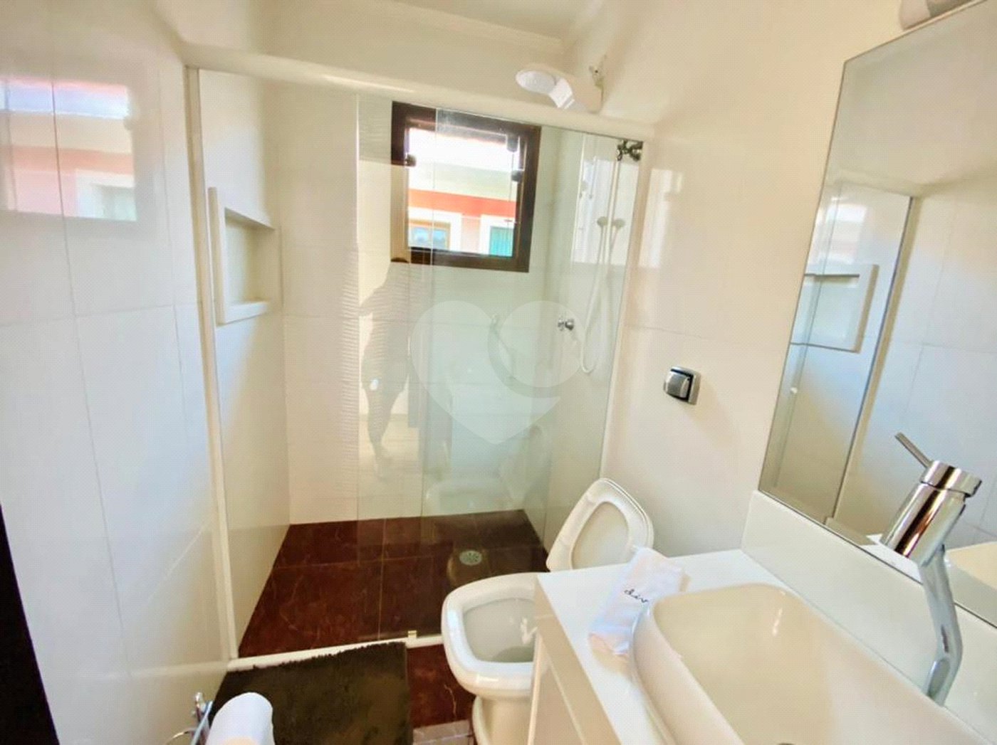Sobrado à venda com 3 quartos, sendo 1 suíte, em Tremembé, São Paulo, SP