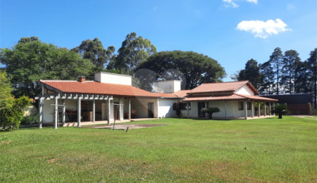 Casa à venda com 3 quartos, sendo 1 suíte,  em Distrito Industrial do Lageado, Salto, SP