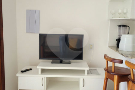 Apartamento à venda com 1 suíte em Taperapuan, Porto Seguro, BA