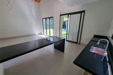 Casa à venda com 3 suítes no condomínio Terras de Santa Teresa, Itupeva - SP