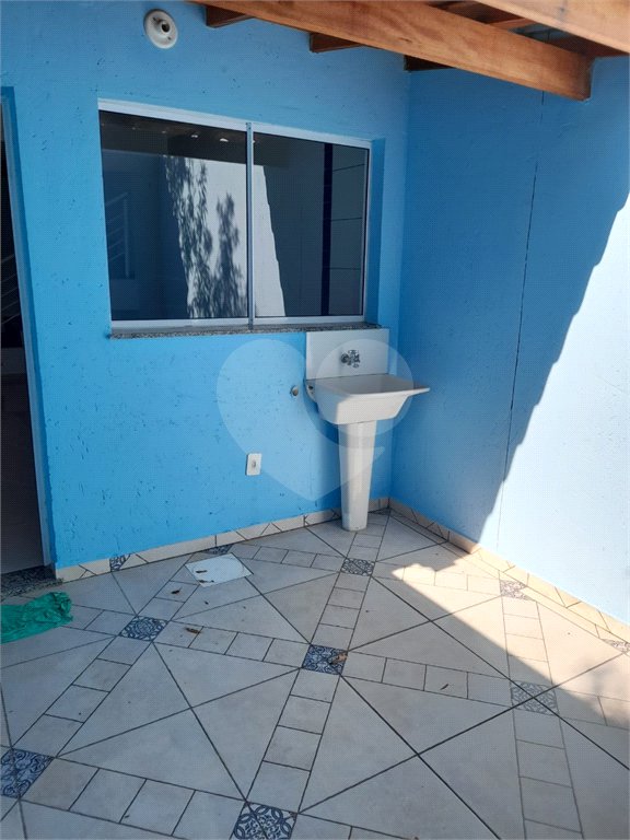 Sobrado à venda com 2 suítes em Jardim Nely, Indaiatuba, SP
