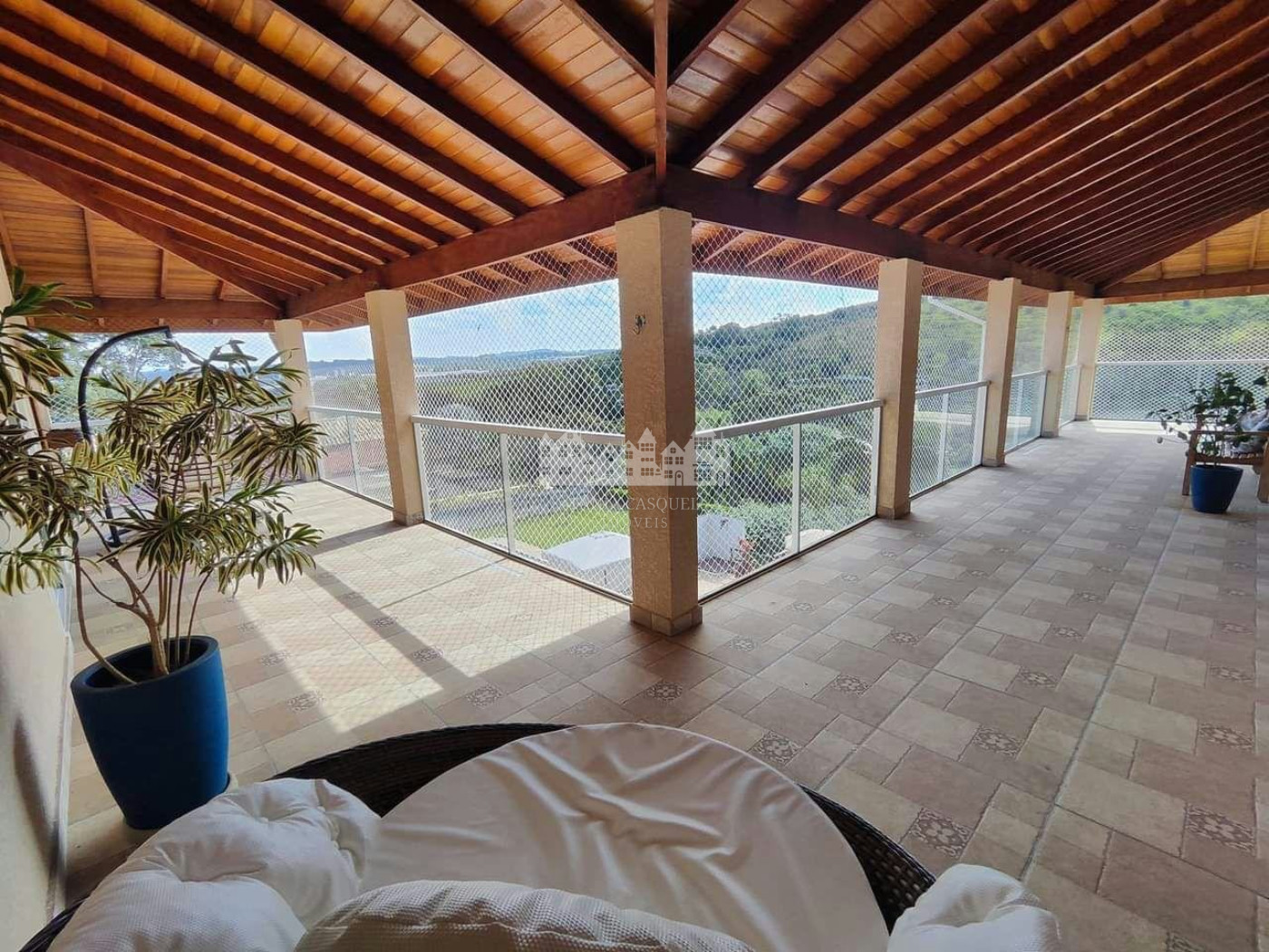 Casa à venda com 6 suítes no condomínio Portal Ouro Verde, Atibaia - SP