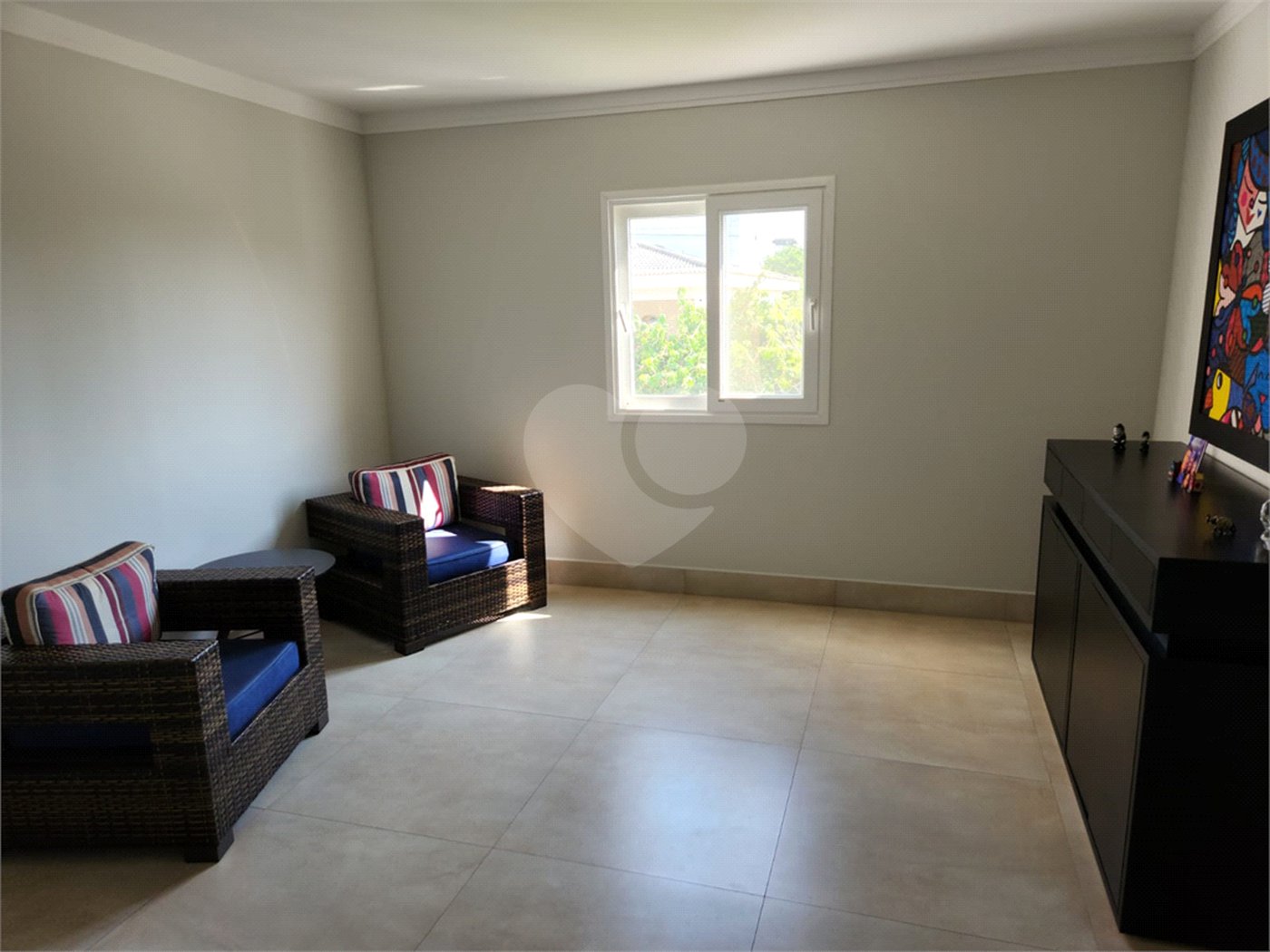 Casa à venda com 4 quartos, sendo 3 suítes, no condomínio Terras de Mont Serrat, Salto - SP