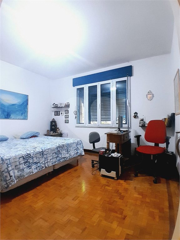 Sobrado à venda com 3 quartos em Sumaré, São Paulo, SP