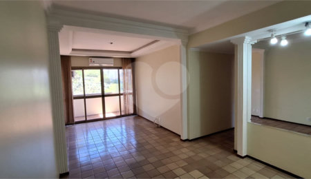 Apartamento à venda com 3 quartos, sendo 1 suíte,  no Centro, Ribeirão Preto, SP