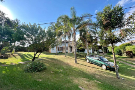 Casa à venda ou para alugar com 5 quartos, sendo 4 suítes, no condomínio Moradas São Luiz, Salto - SP
