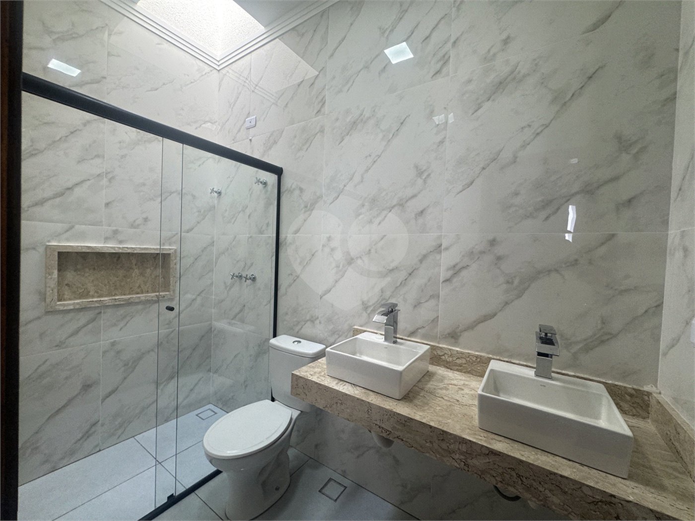 Casa à venda com 3 suítes no condomínio Residencial Villagio Wanel, Sorocaba - SP
