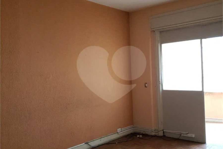 Apartamento de 80m2 à venda com 2 dormitórios e terraço no Centro