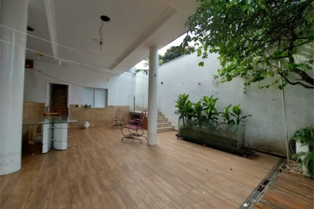 Casa à venda ou para alugar com 4 suítes em Lapa, São Paulo, SP