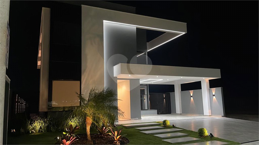 Casa em condomínio à venda com 4 quartos, sendo 1 suíte, em Ogiva, Cabo Frio, RJ