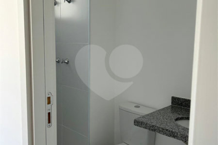 Apartamento para alugar com 2 quartos, sendo 1 suíte, em Vila Firmiano Pinto, São Paulo, SP