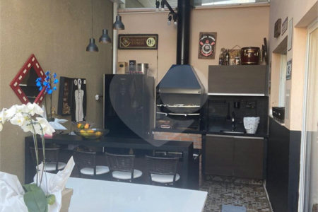 Casa à venda com 3 quartos, sendo 1 suíte,  no condomínio Vida, Mogi das Cruzes - SP