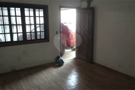 Casa à venda com 3 quartos no Centro, Bertioga, SP