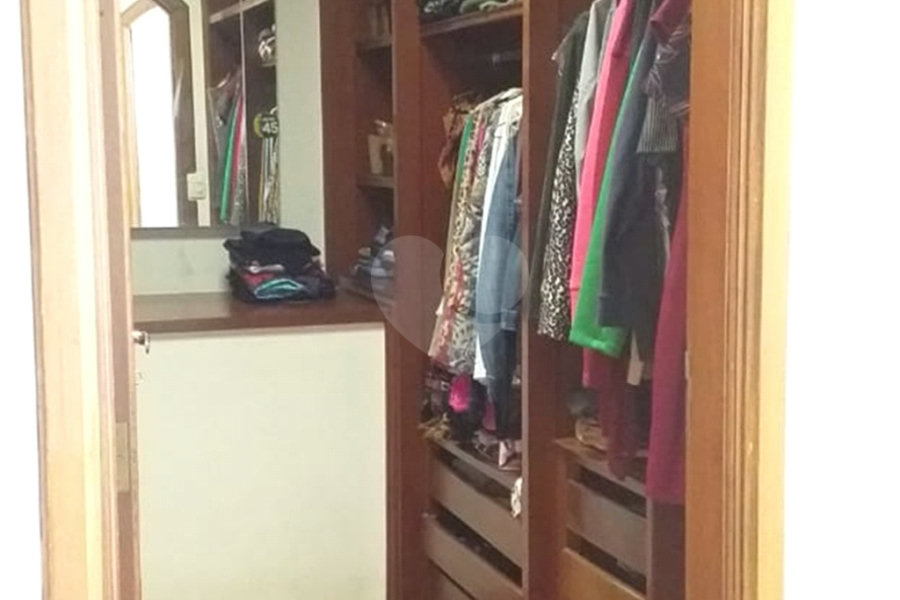 Sobrado à venda com 4 quartos, sendo 3 suítes, em Palmas do Tremembé, São Paulo, SP