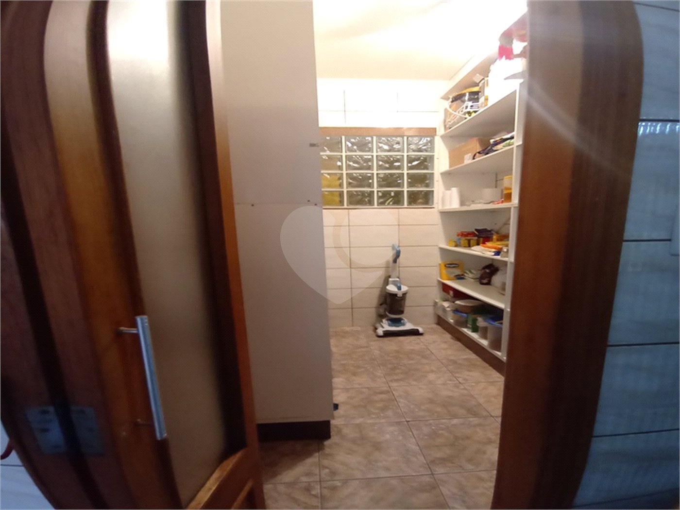 Sobrado à venda com 4 quartos, sendo 1 suíte, em Tremembé, São Paulo, SP