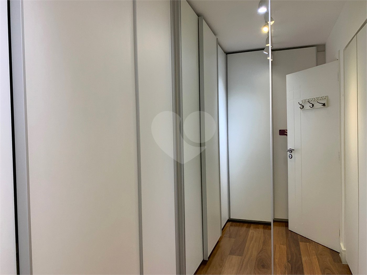 Cobertura à venda com 4 quartos, sendo 2 suítes, em Campo Belo, São Paulo, SP