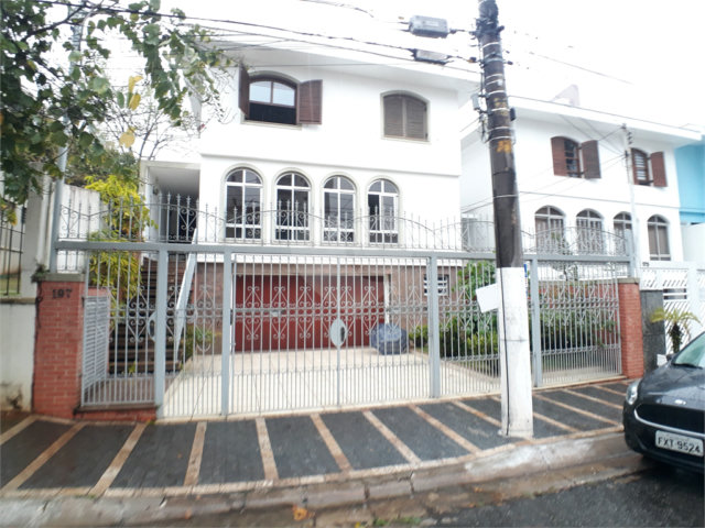 Sobrado à venda com 4 quartos, sendo 2 suítes,  em Santana, São Paulo, SP