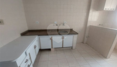 Apartamento à venda com 2 quartos, sendo 1 suíte,  em Parada Inglesa, São Paulo, SP