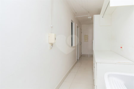 Apartamento à venda com 3 suítes em Granja Julieta, São Paulo, SP