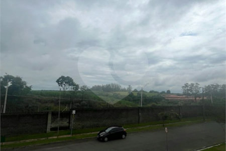 Casa à venda com 3 suítes no condomínio Residencial Terra Nobre, Indaiatuba - SP