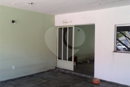Sobrado à venda com 3 quartos em Parque Suzano, Suzano, SP
